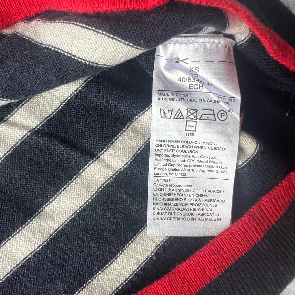 Banana Republic Silk Cashmere Sweater Size XS - Picture 5 of 8